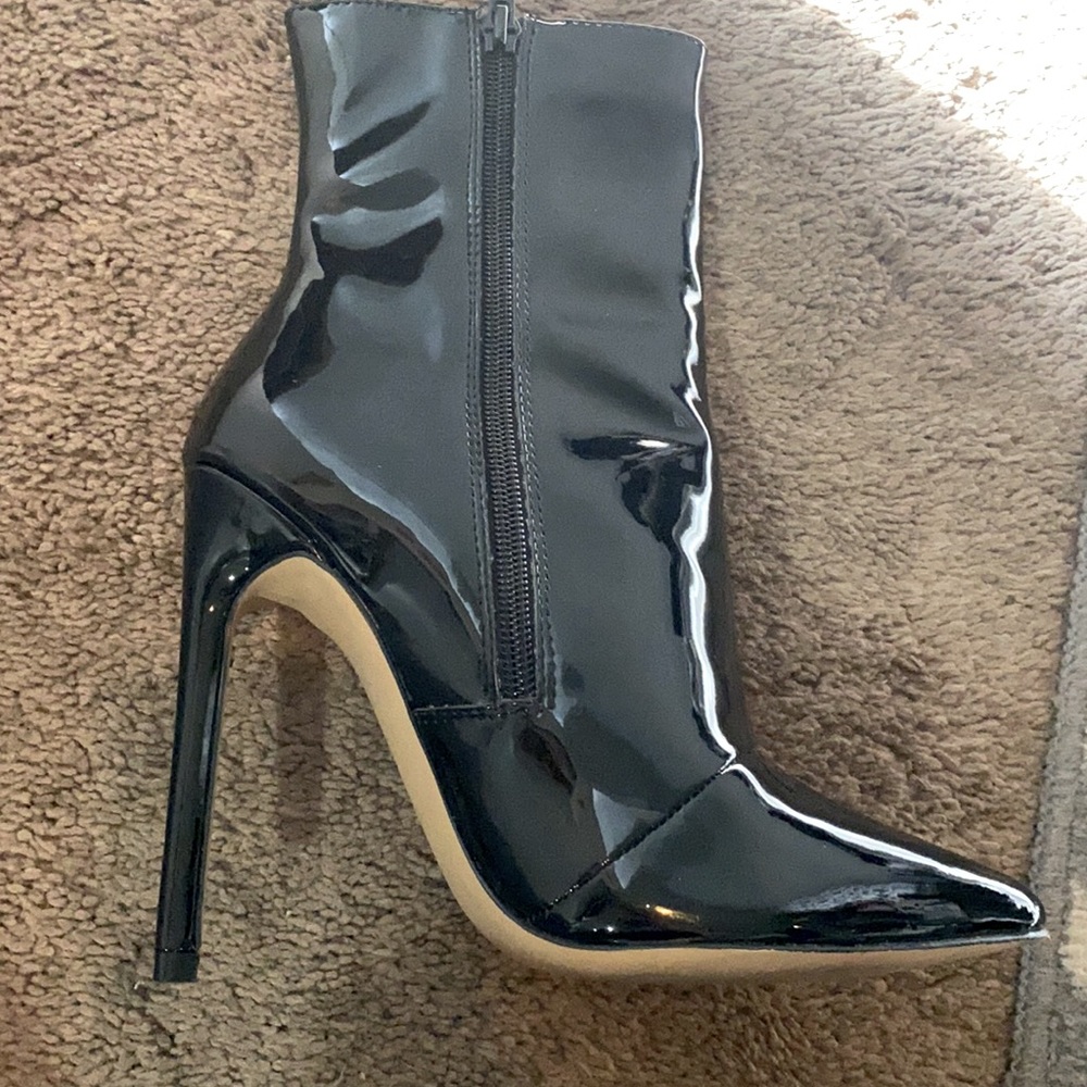 Steve Madden Stiletto Bootie - Picture 2 of 2